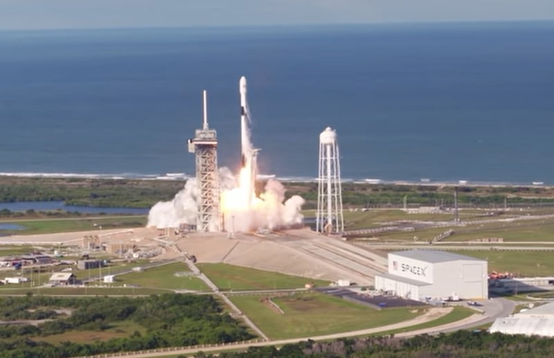 Falcon 9 Uzay Araci Nedir