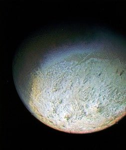 neptünün uydusu triton hakkinda